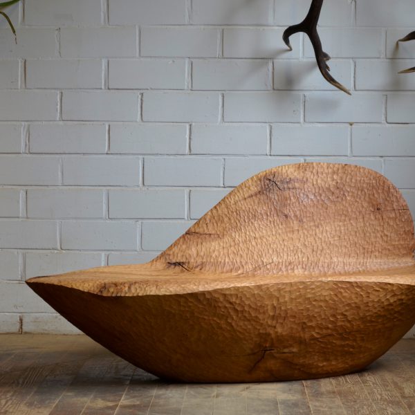 Chiseled Sofa Pro Materia