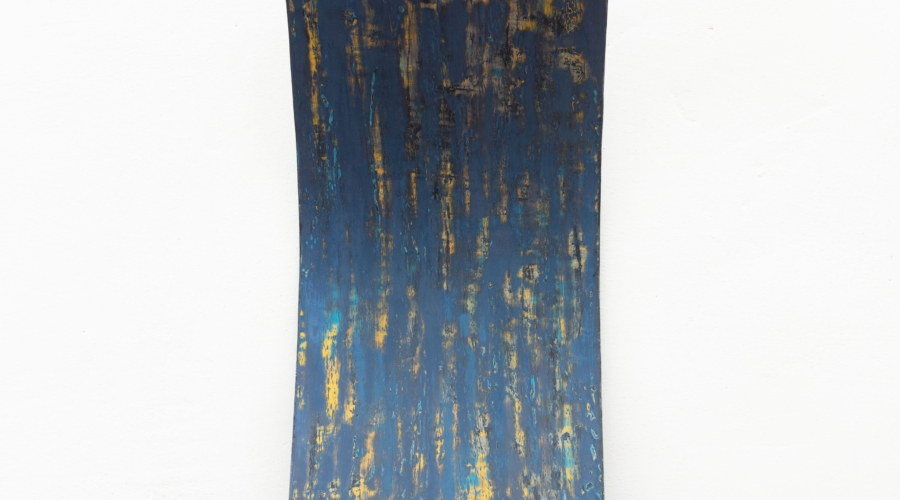 25 Seasons Lacquer Leaf Blue in Yellow